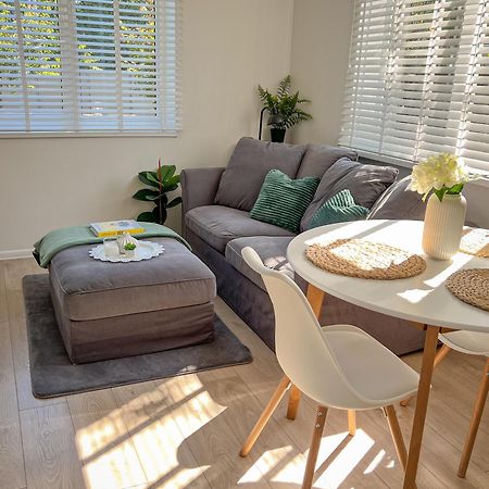 Oakwood Park Apartment Kaunas Buitenkant foto
