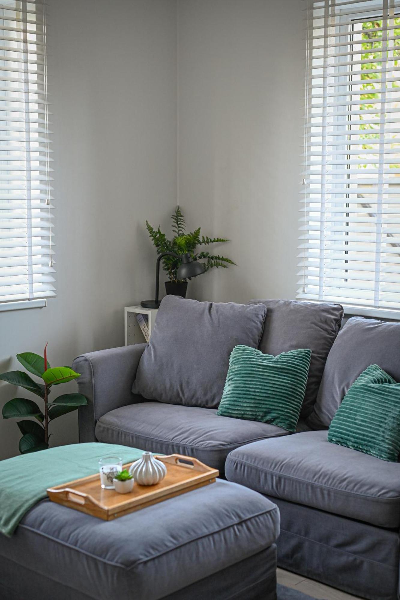 Oakwood Park Apartment Kaunas Buitenkant foto