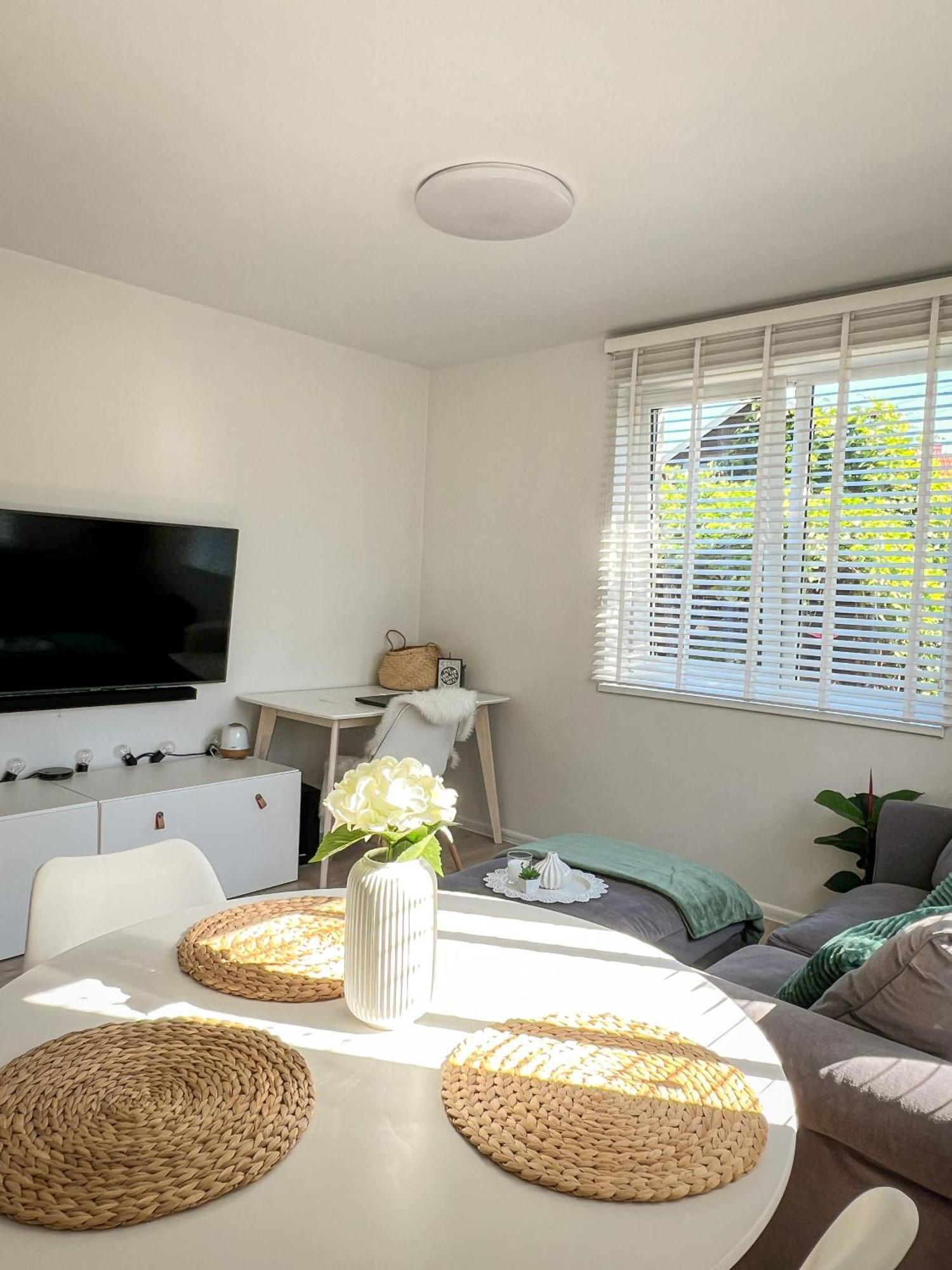 Oakwood Park Apartment Kaunas Buitenkant foto